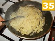 Condite le tagliatelle