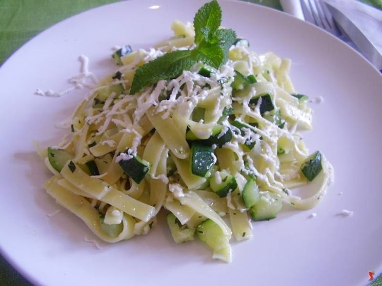 tagliatelle e zucchine