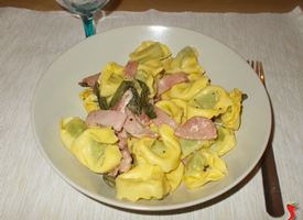 tortellini  burro e salvia