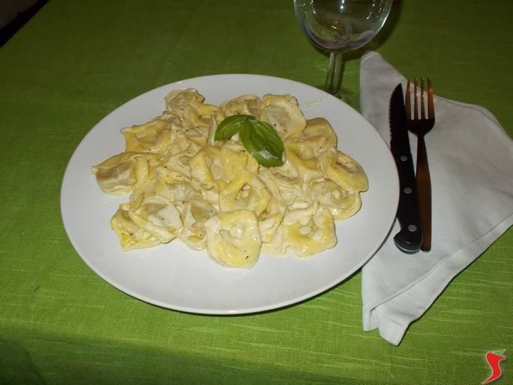 I tortellini con la panna