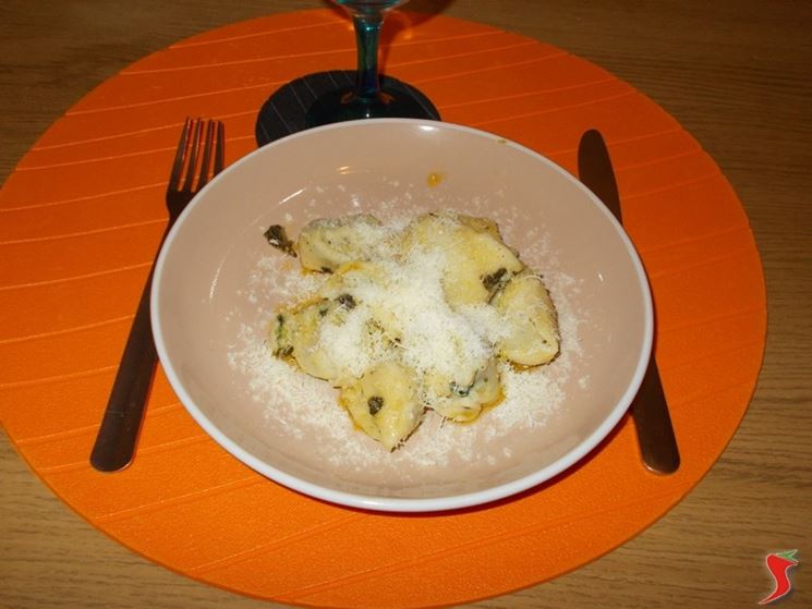 Tortellini ricotta e spinaci