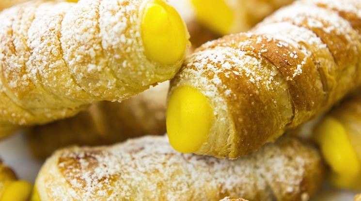 Cannoli alla crema