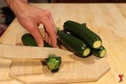 mondare le zucchine