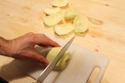 tagliare la mela