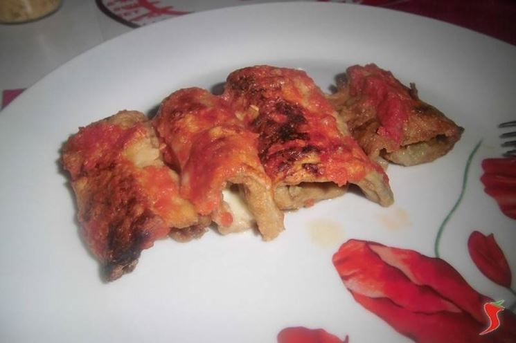 Involtini di melanzane con mozzarella