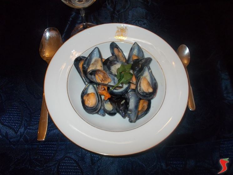 Cozze in bianco