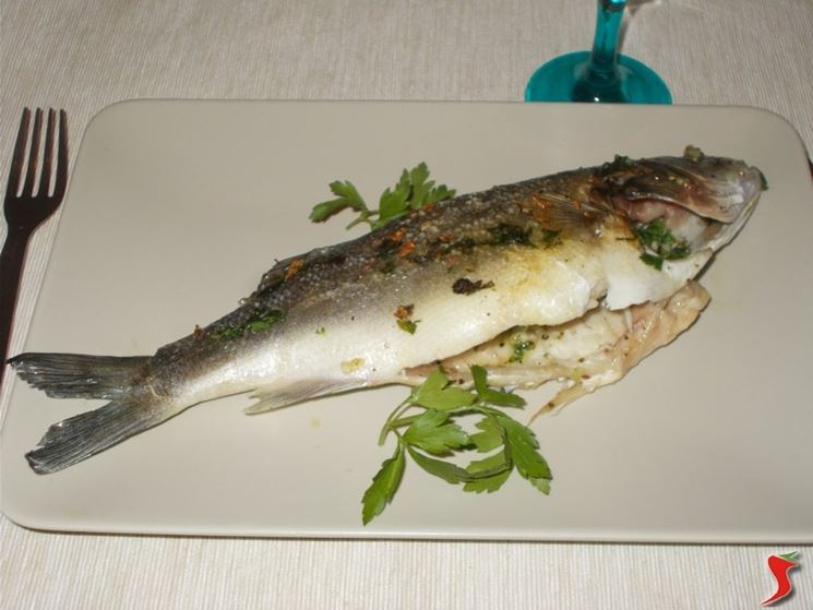 Branzino Ai Ferri Pesci Di Mare Branzino Ai Ferri Ricetta