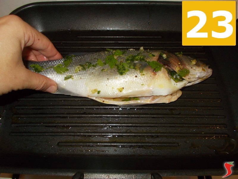 Branzino Ai Ferri Pesci Di Mare Branzino Ai Ferri Ricetta