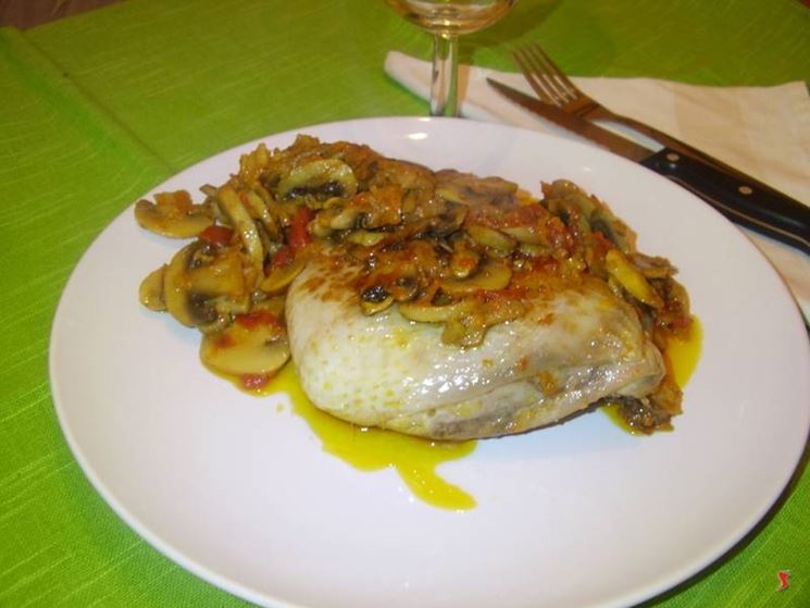 pollo con funghi