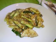 STRACCETTI DI POLLO E ZUCCHINE