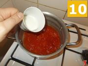 La cottura della salsa