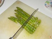 Tagliare gli asparagi