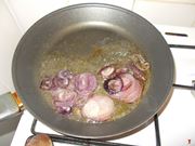 Cuocere la cipolla