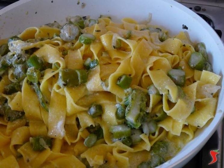 Fettuccine agli asparagi